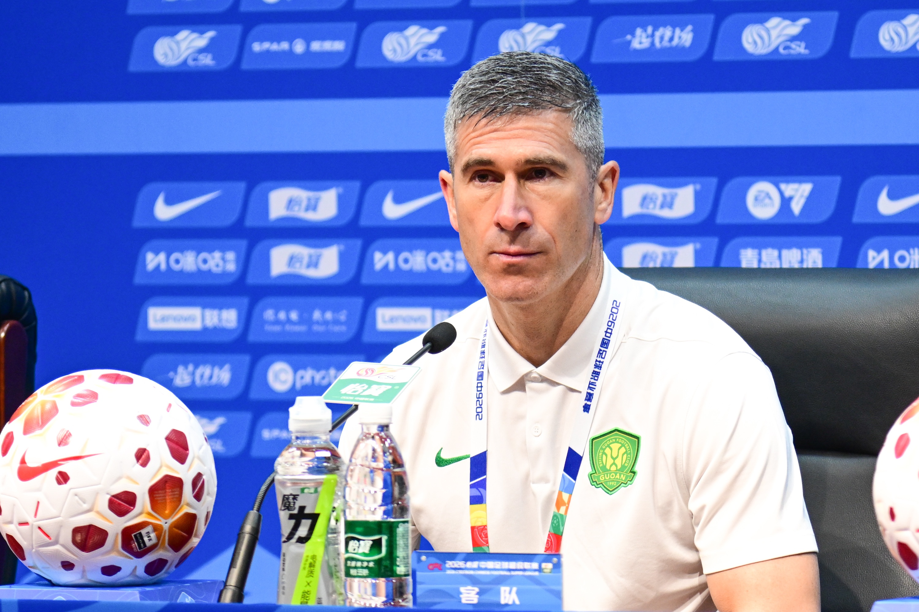 必一运动-足球报：国安输泰山因为防守细节，主场对阵申花必须保持平稳心态